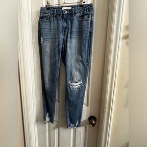KanCan jeans size 5 (26) boyfriend style jeans